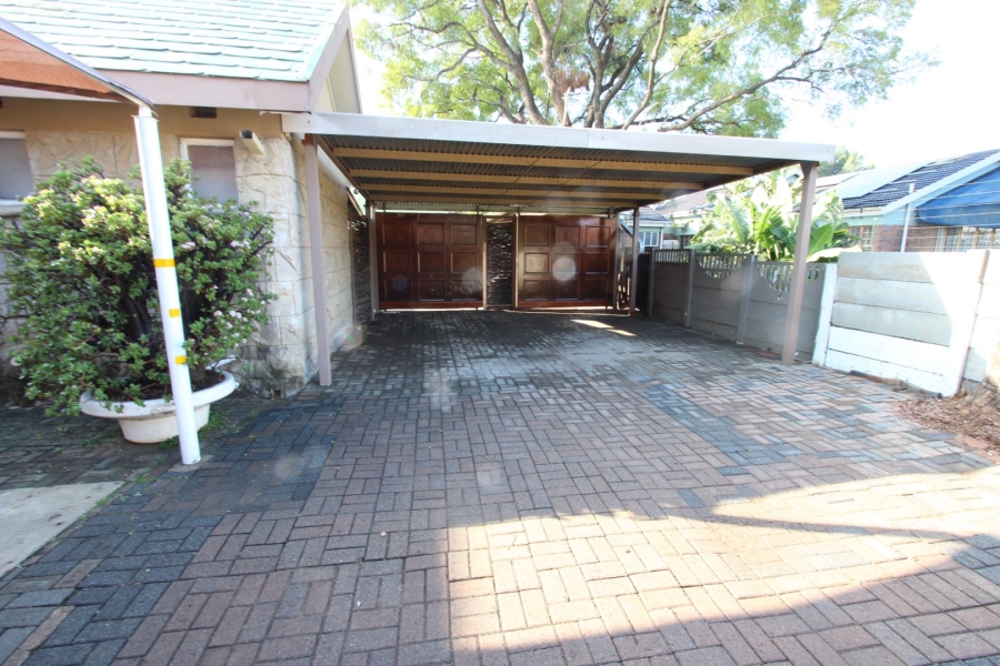 7 Bedroom Property for Sale in Jim Fouchepark Free State